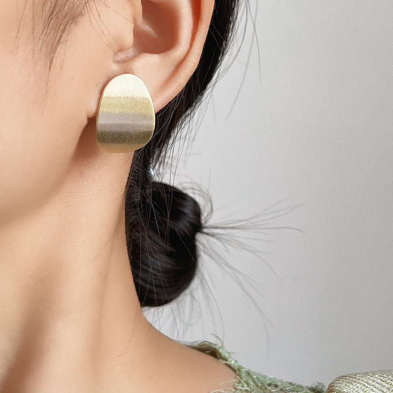 Vintage Matte Clip-on Earrings