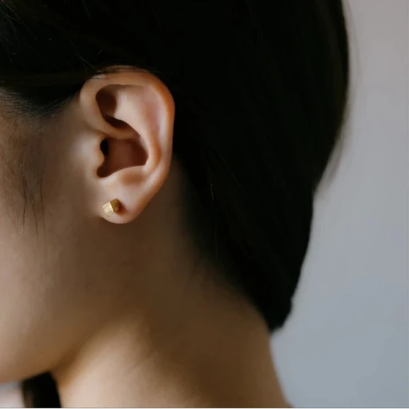 🇯🇵Pierced Earrings Design cube
