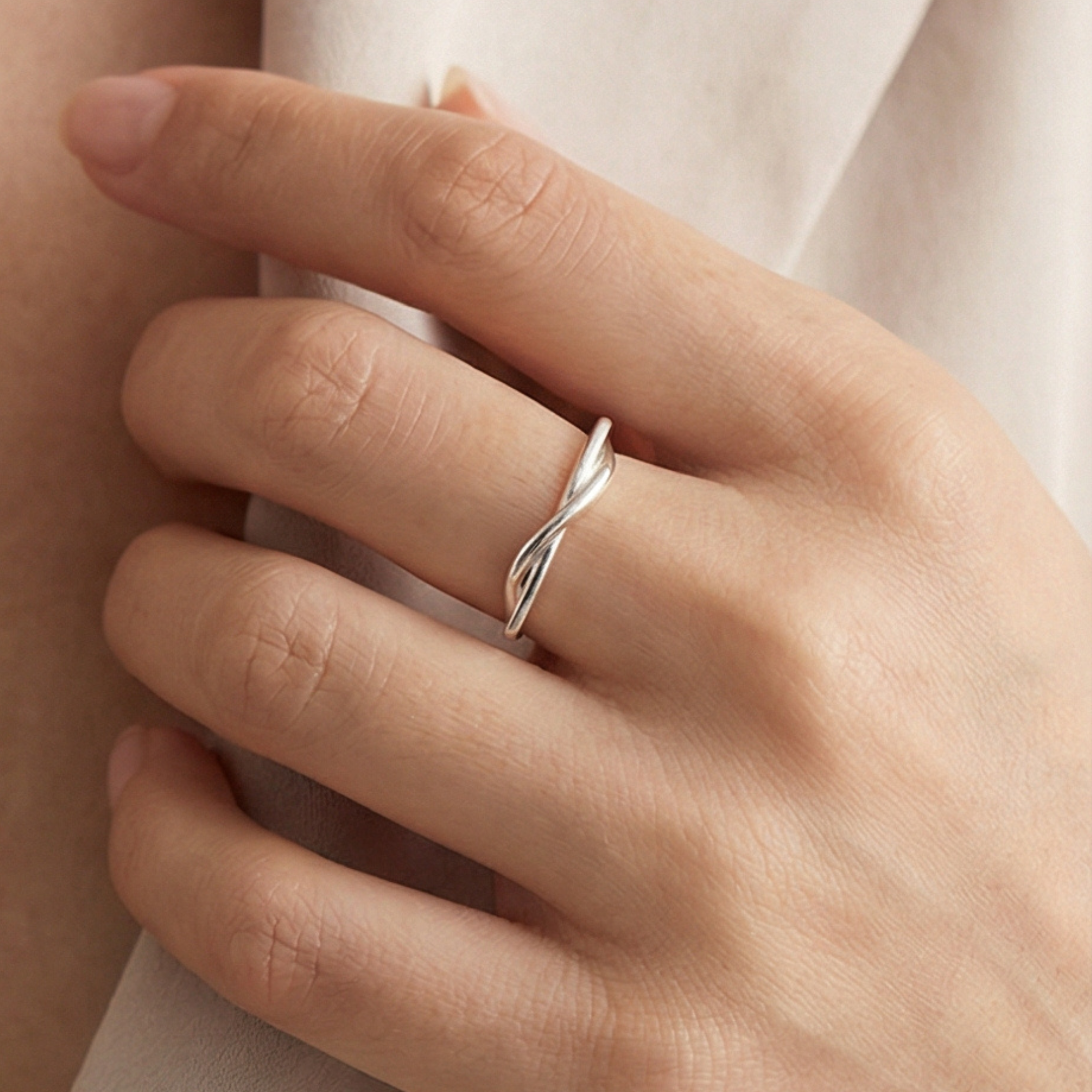 Knotted Line Open Ring
