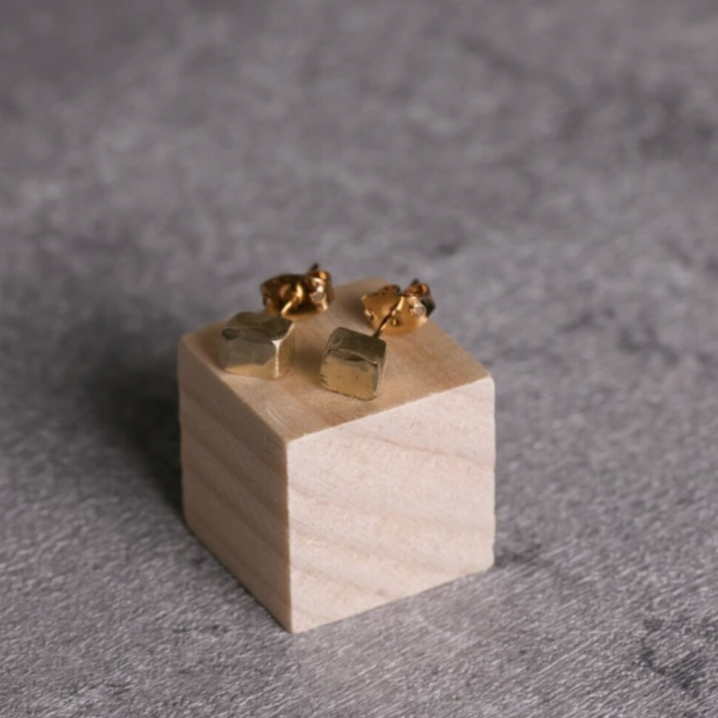 🇯🇵Pierced Earrings Design cube