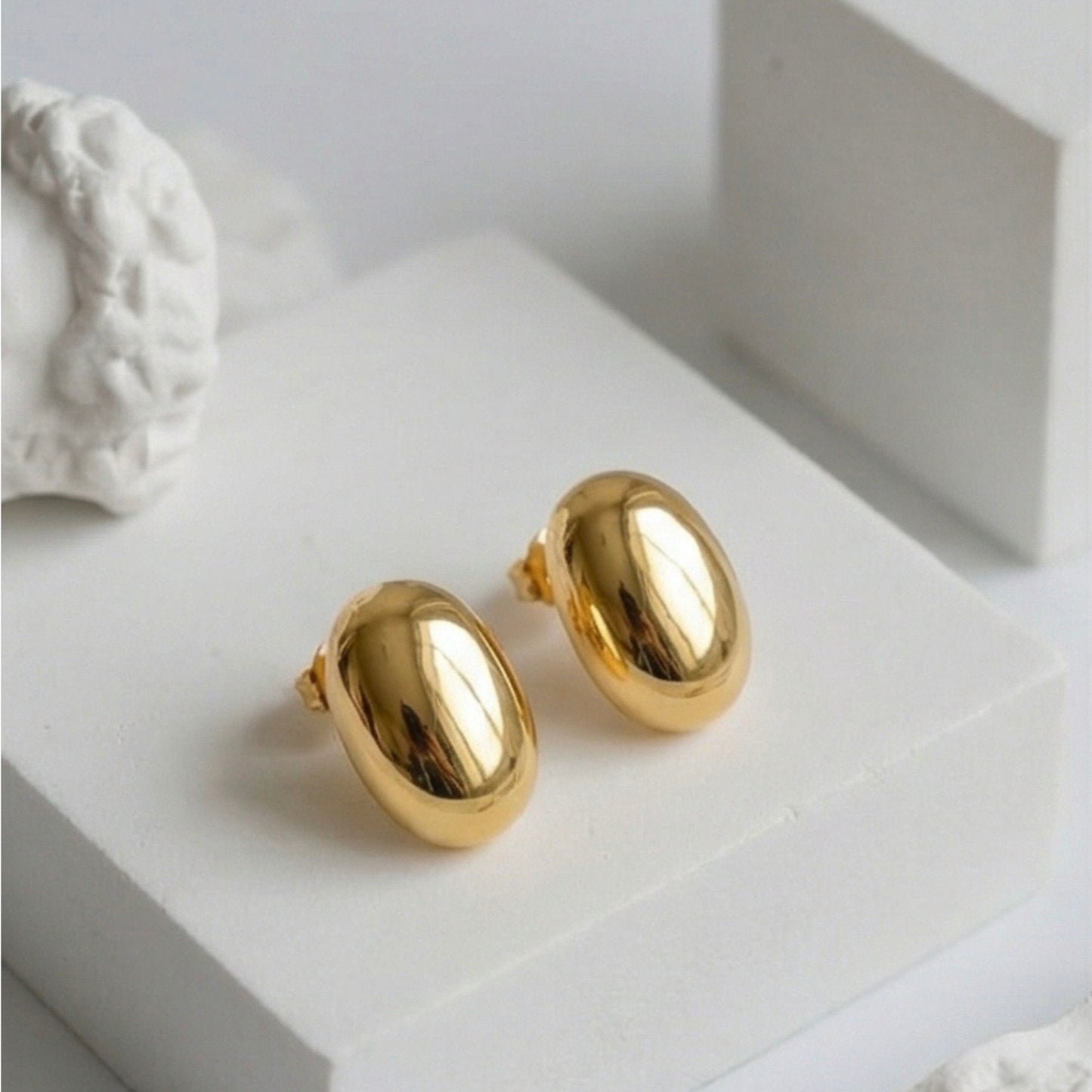 Bean-shaped Earrings