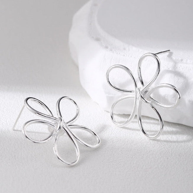 Silver Openwork Flower Stud Earrings