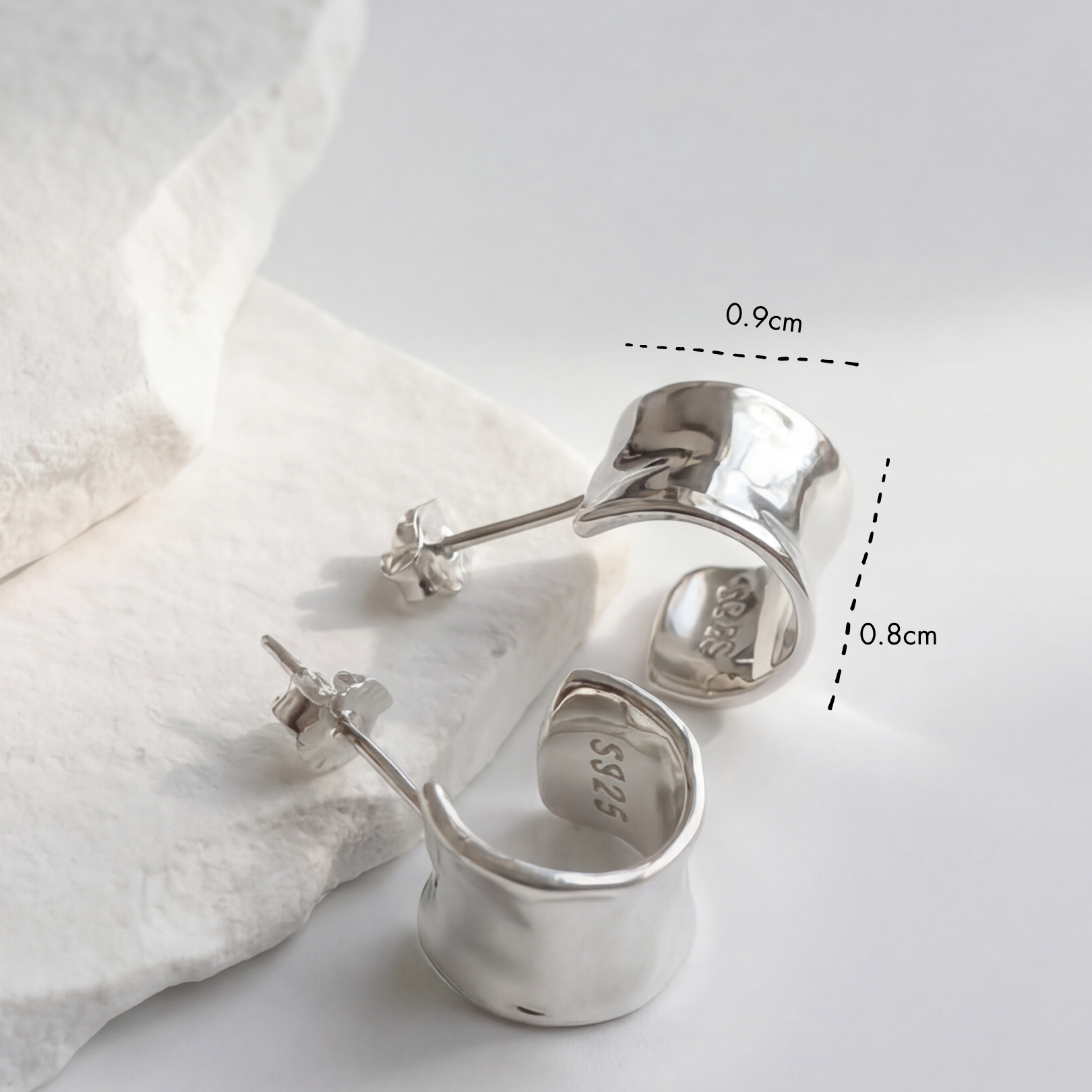 Wave C-Shape Earrings