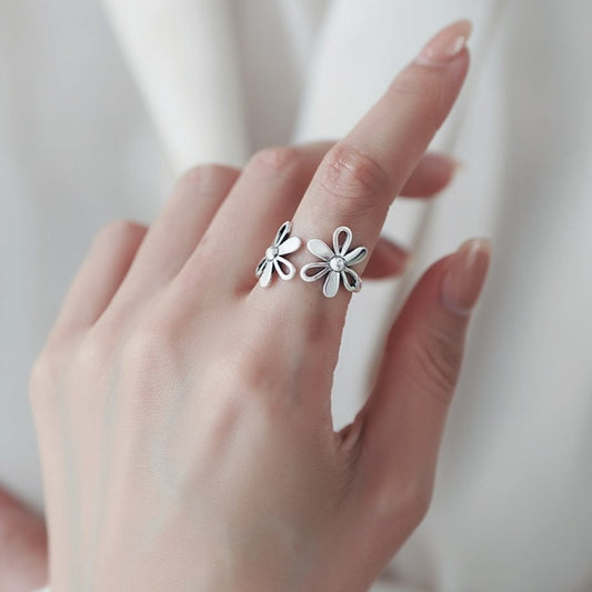 Openwork Floral Ring