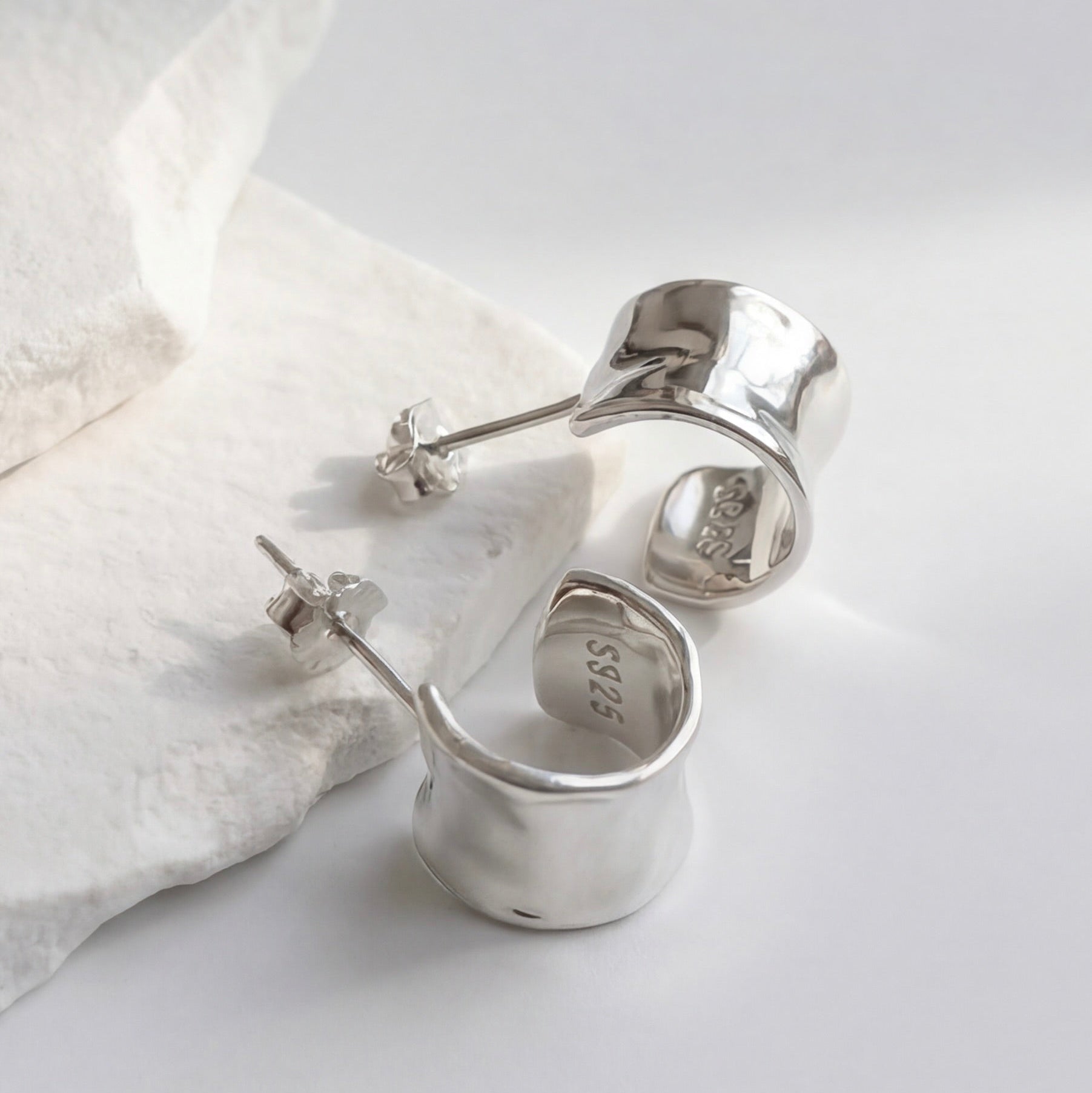 Wave C-Shape Earrings