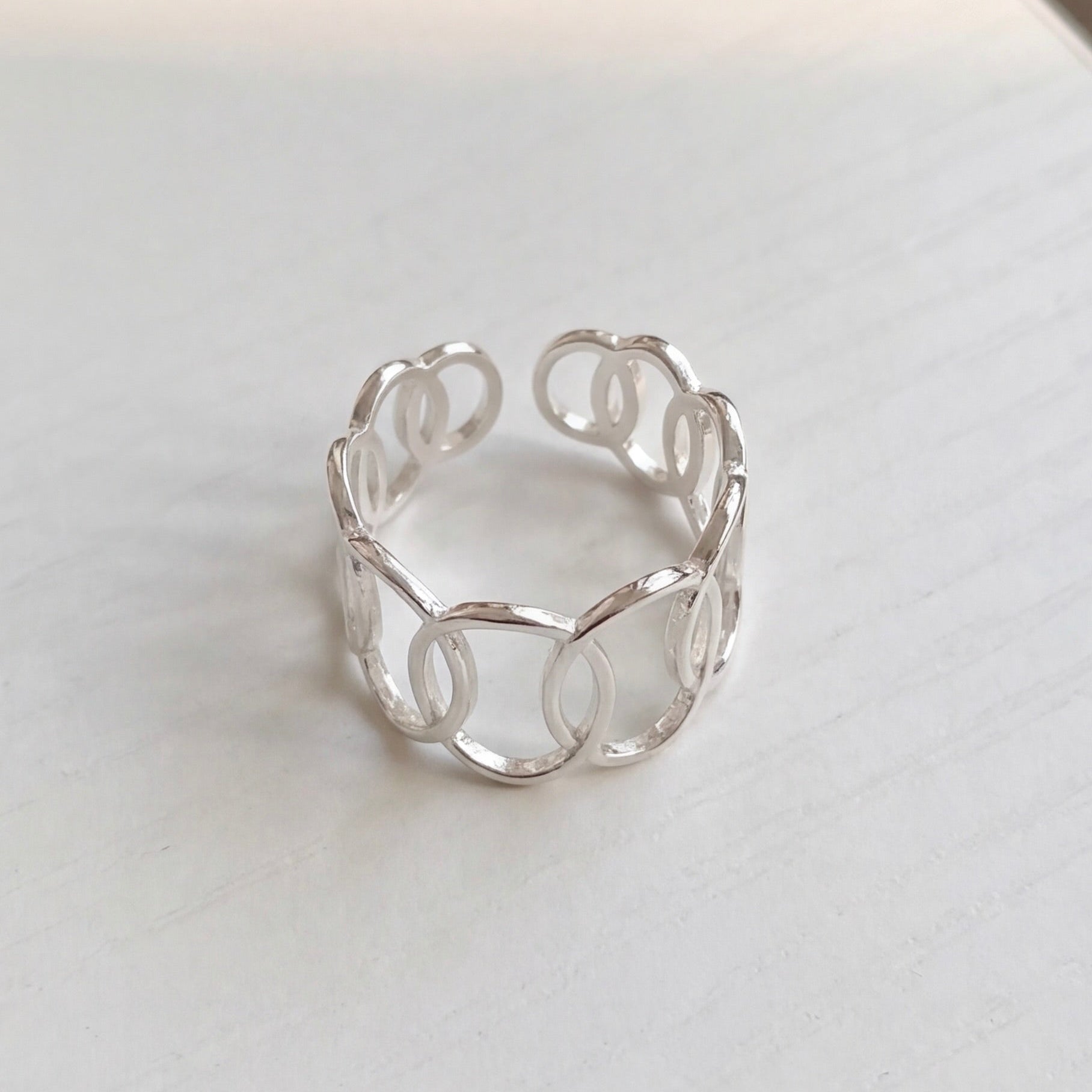 Interlocking Oval Open Ring