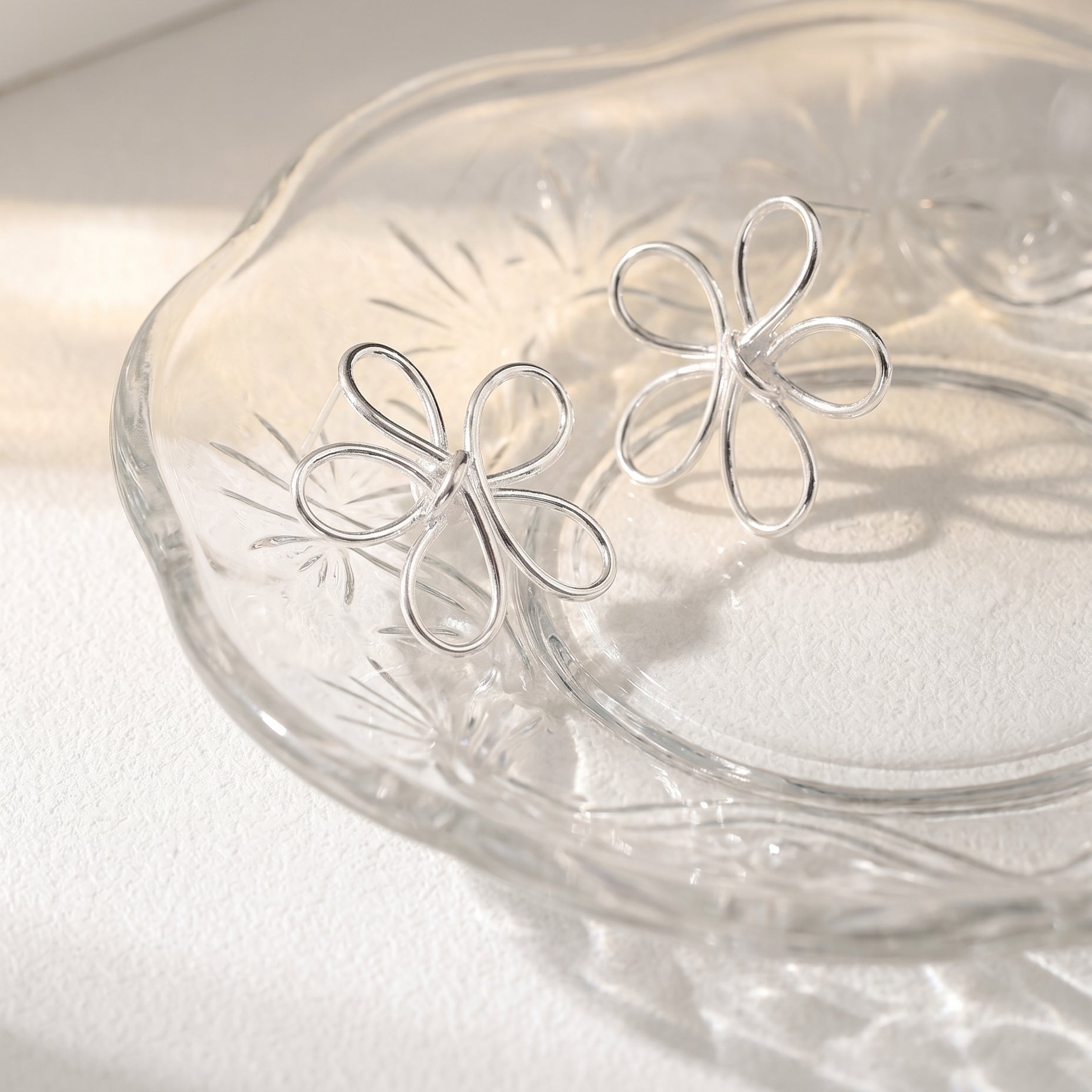 Silver Openwork Flower Stud Earrings