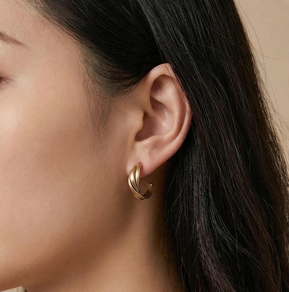 Vintage Twisted C-Hoop Earrings