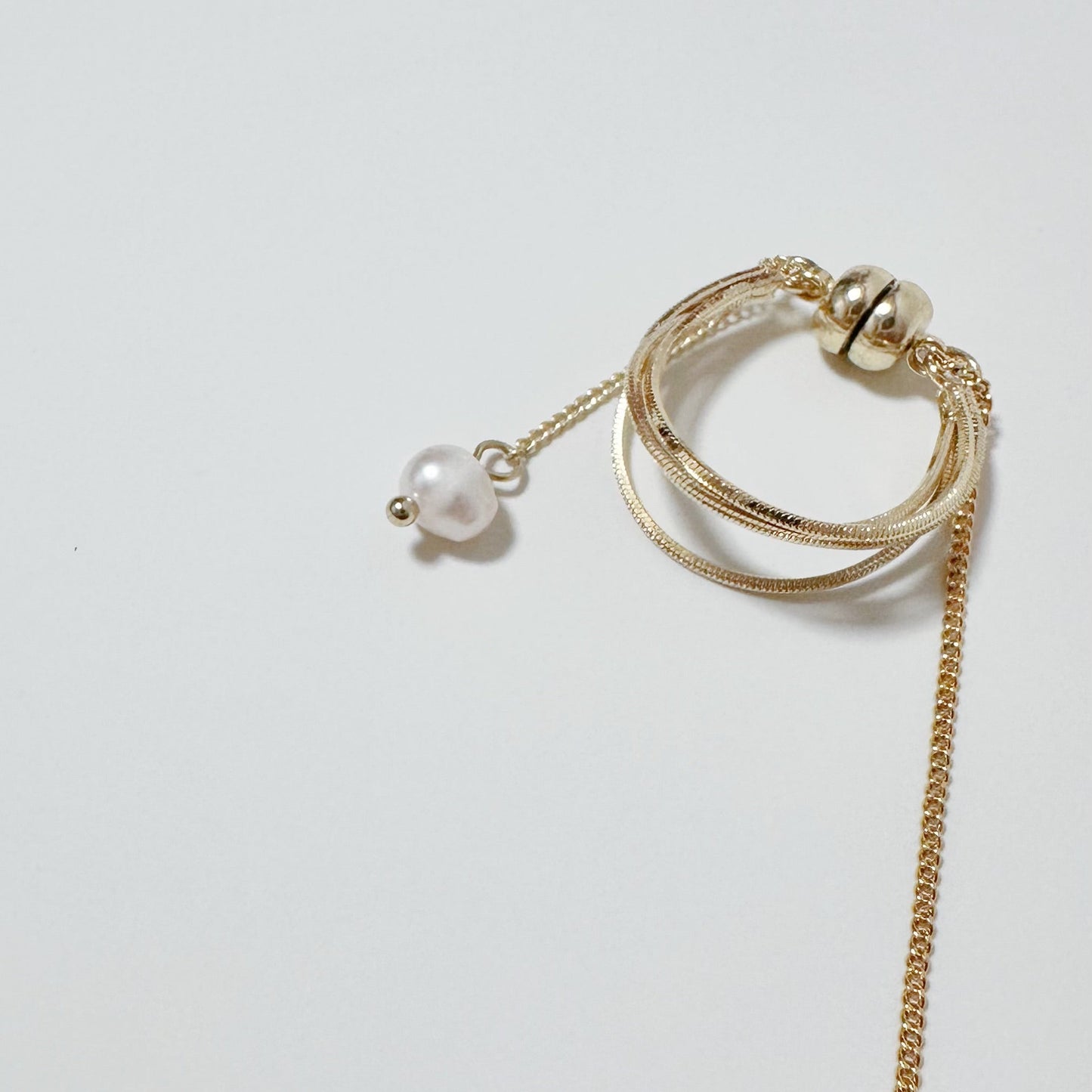 Magnetic Pearl Dangle Ear Cuff