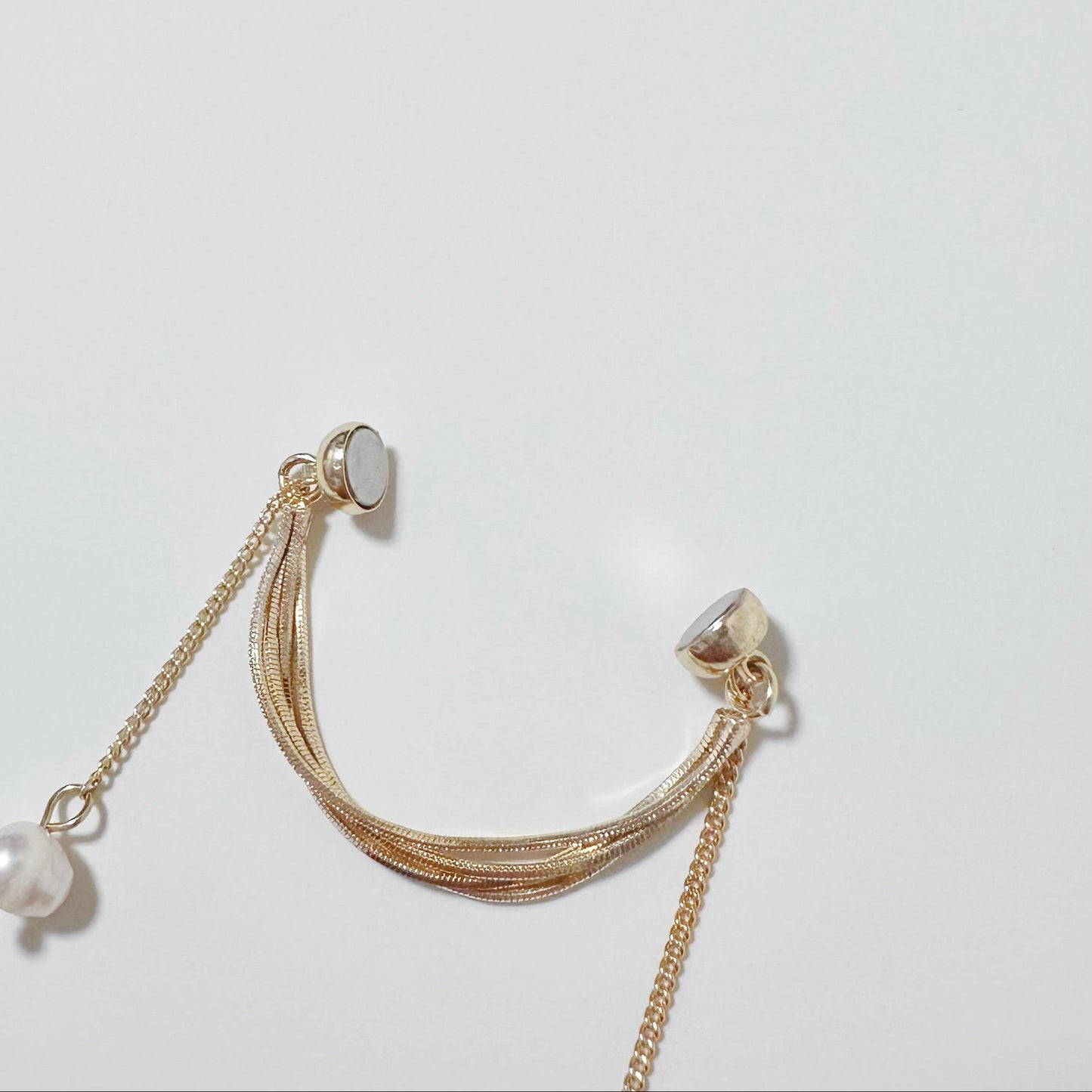 Magnetic Pearl Dangle Ear Cuff