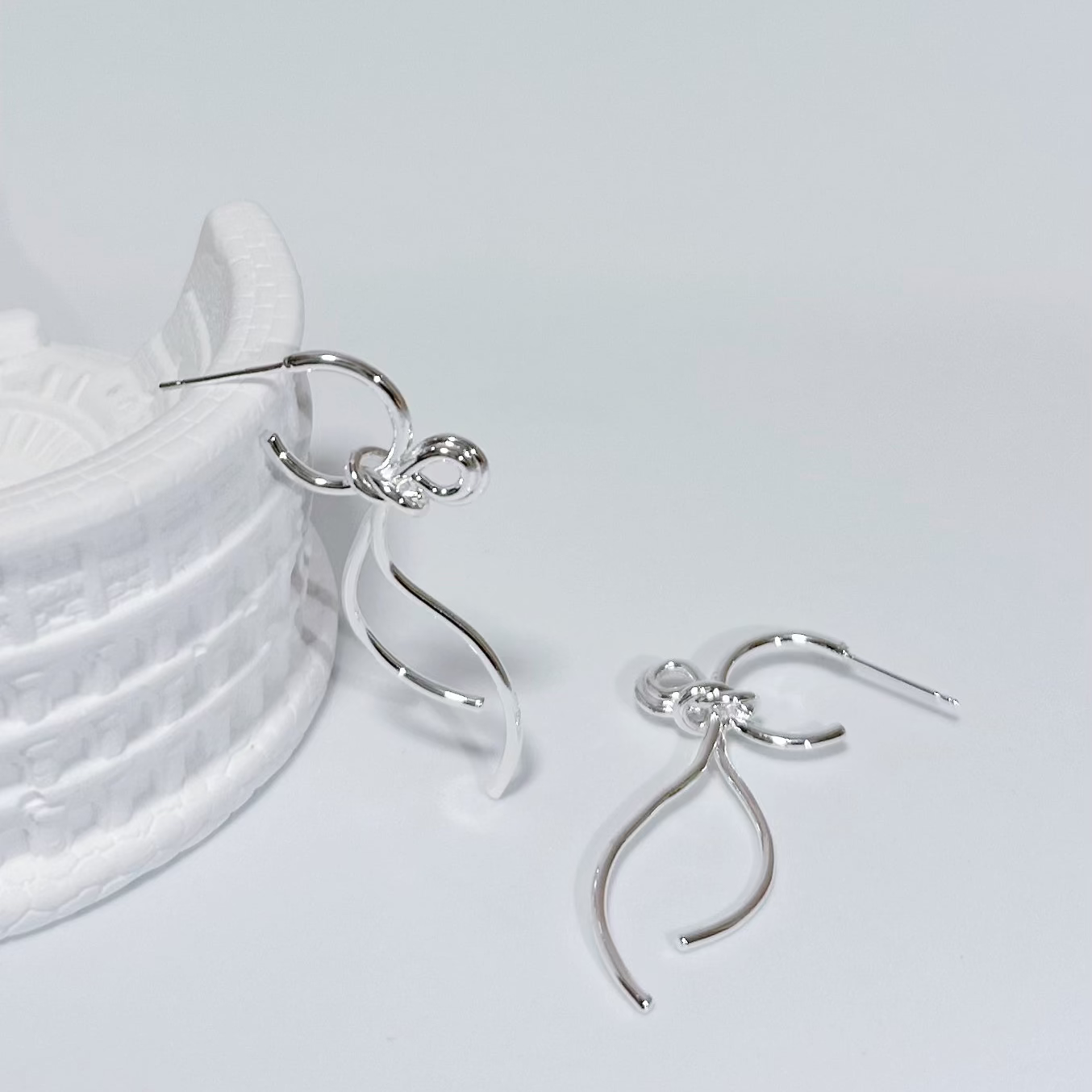 Dangling Ribbon Earrings