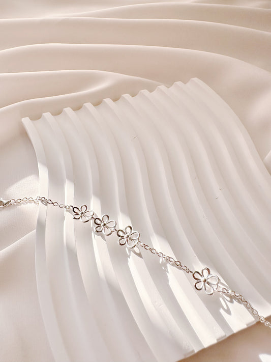 Openwork Floral Bracelet