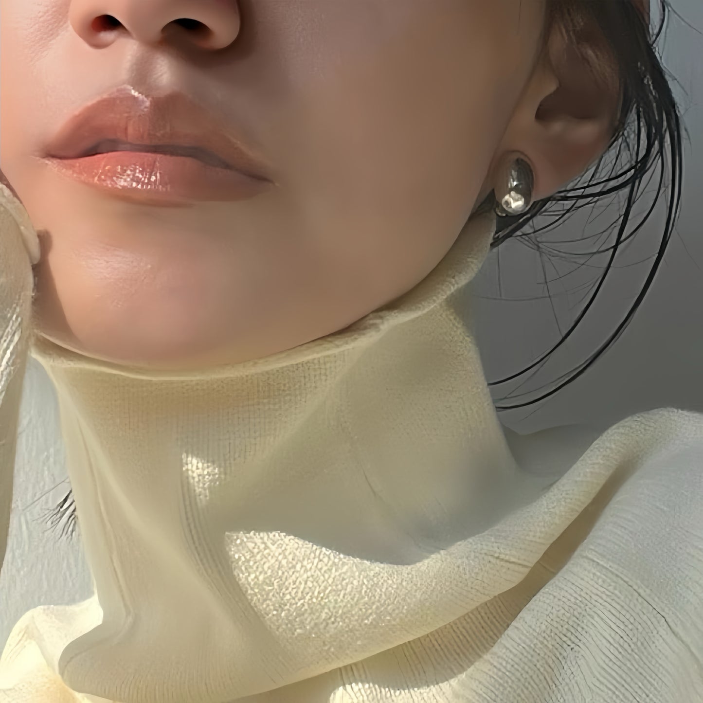 Bean-shaped Earrings