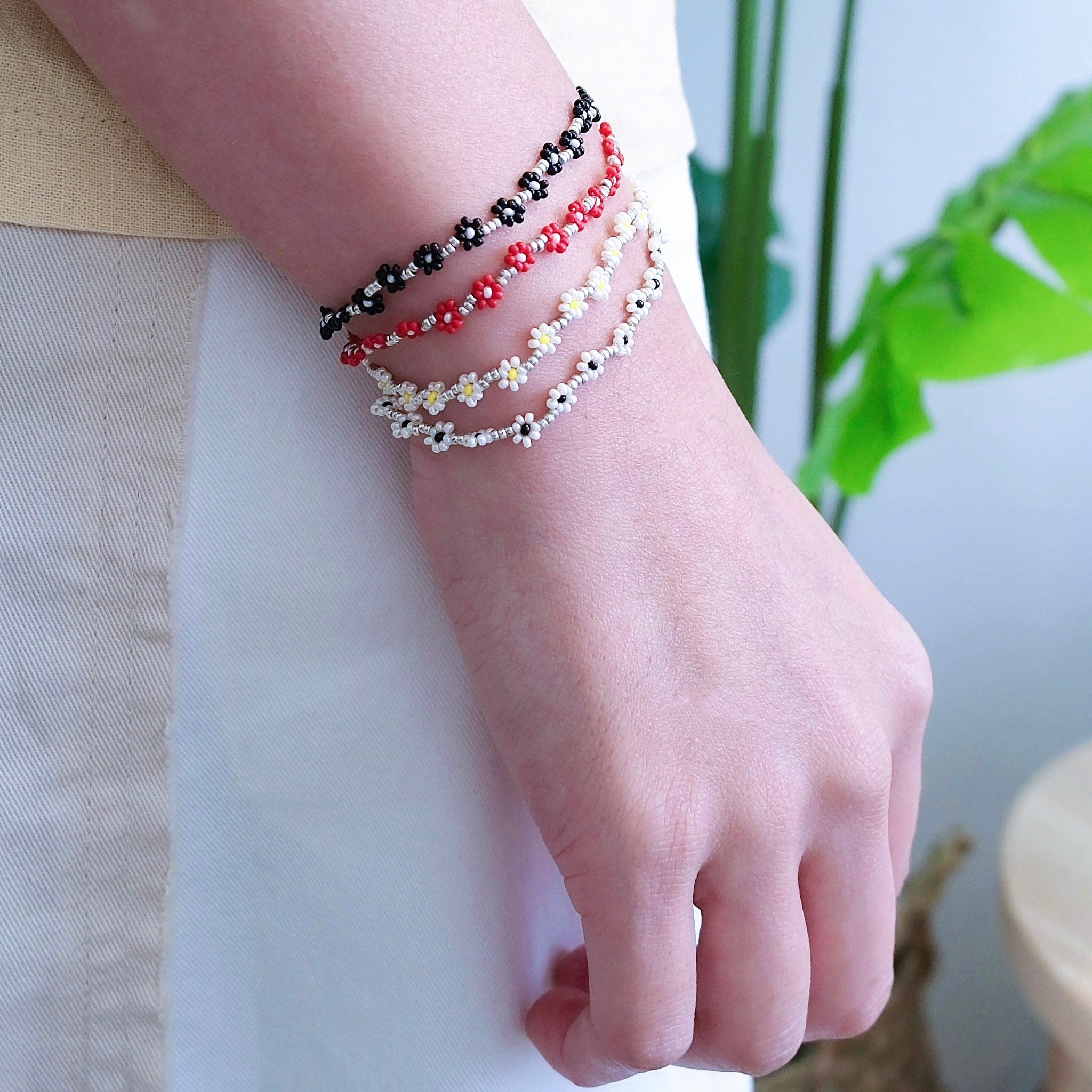 Seoul Petite Floral Bracelet