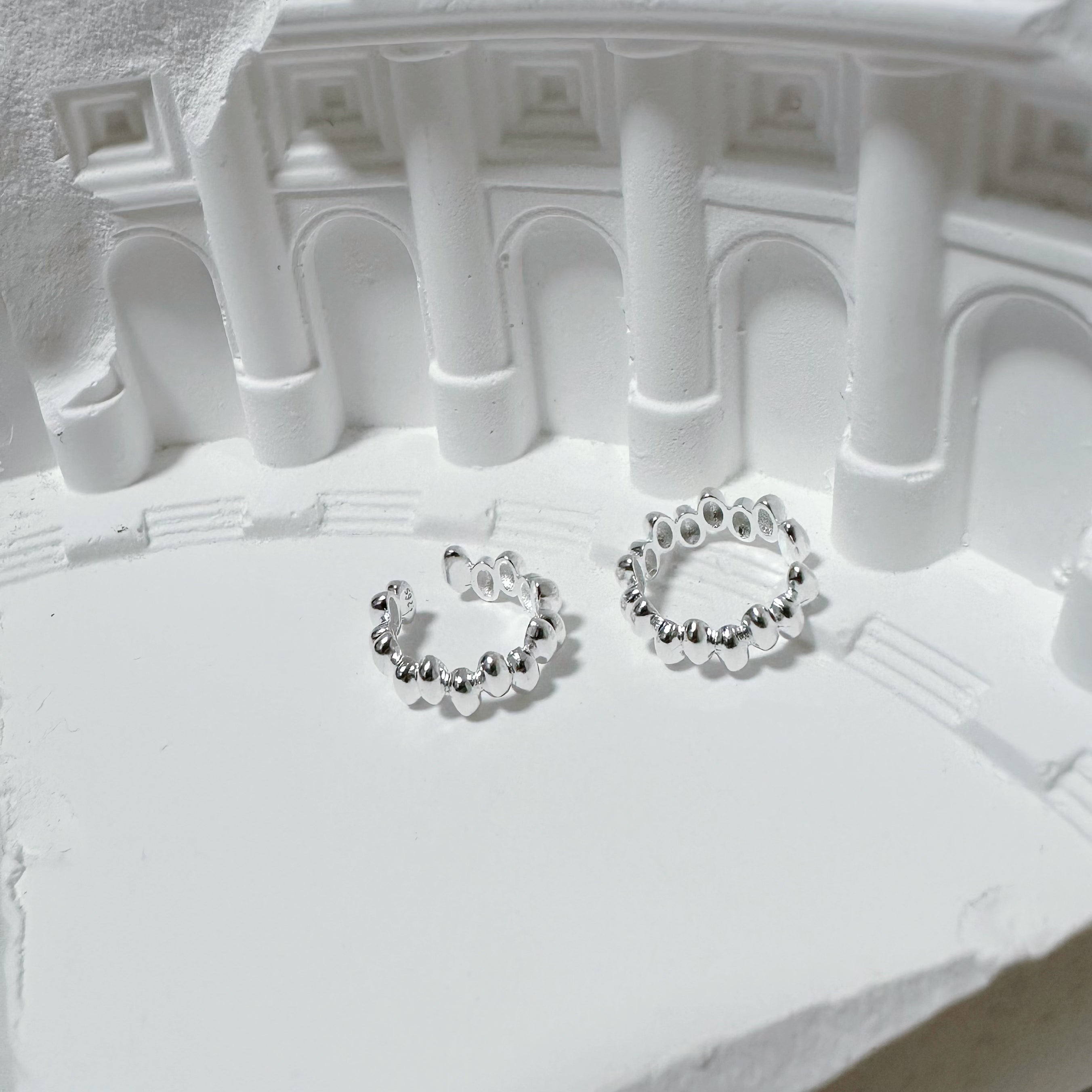 Infinite Ovals Ear Cuff