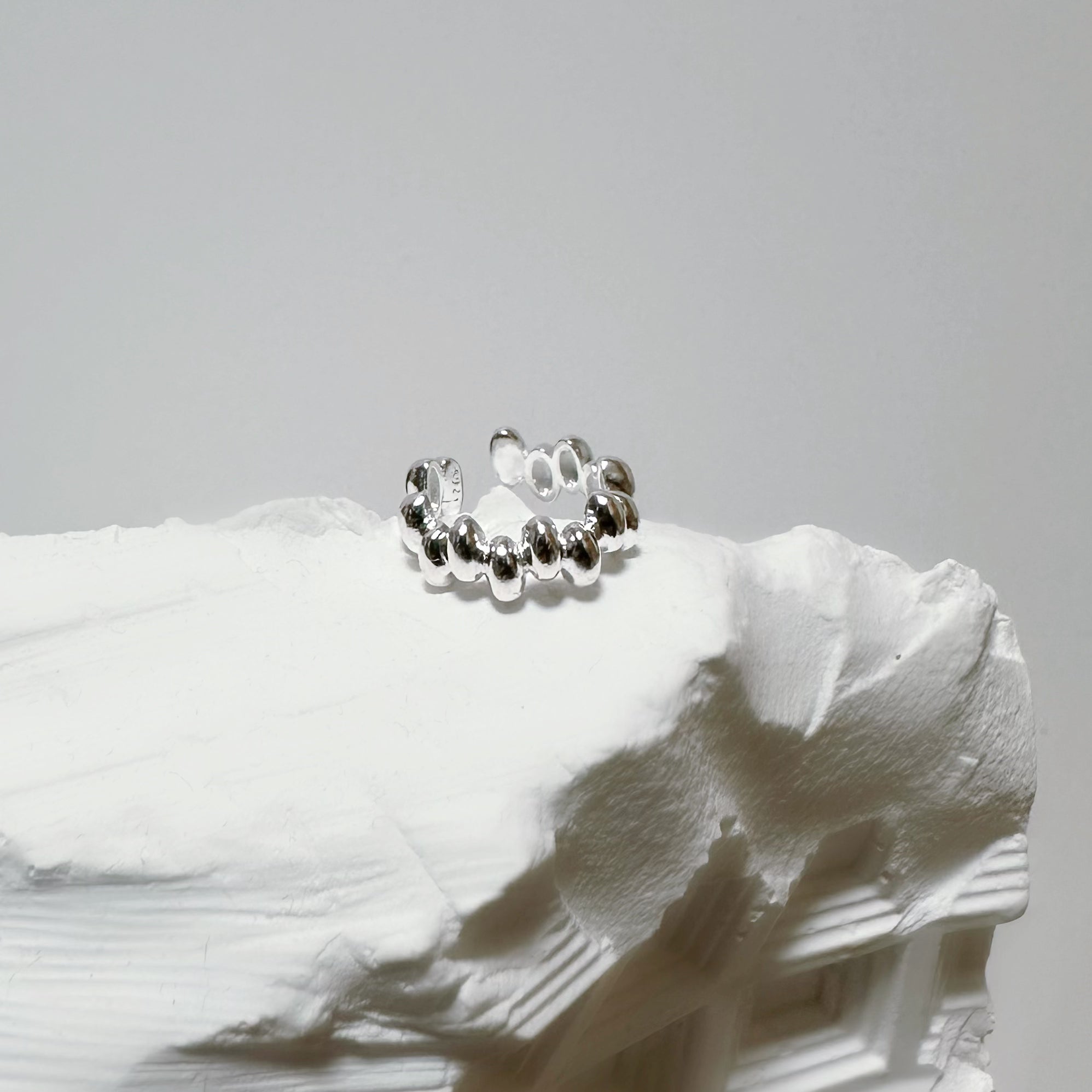 Infinite Ovals Ear Cuff