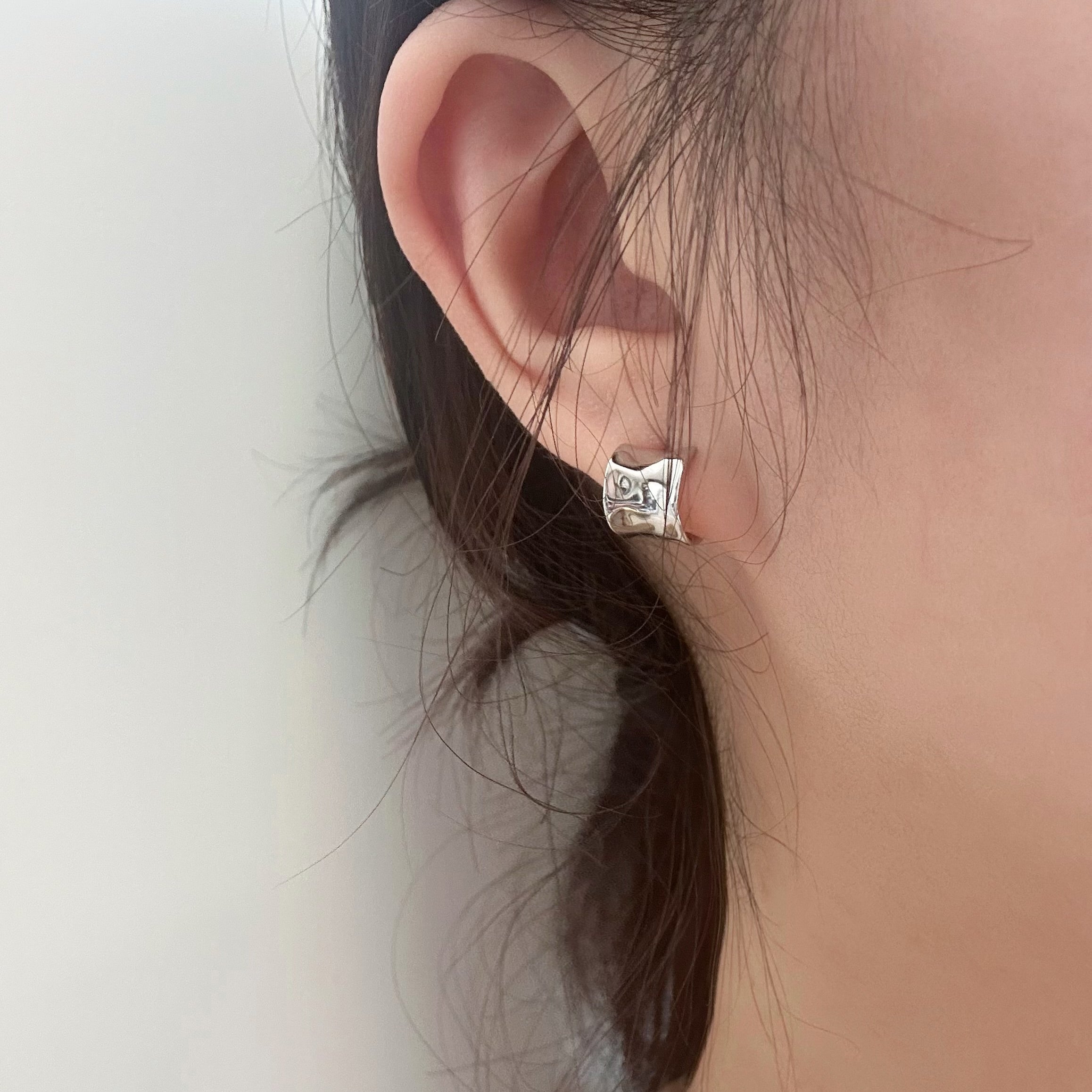 Wave C-Shape Earrings