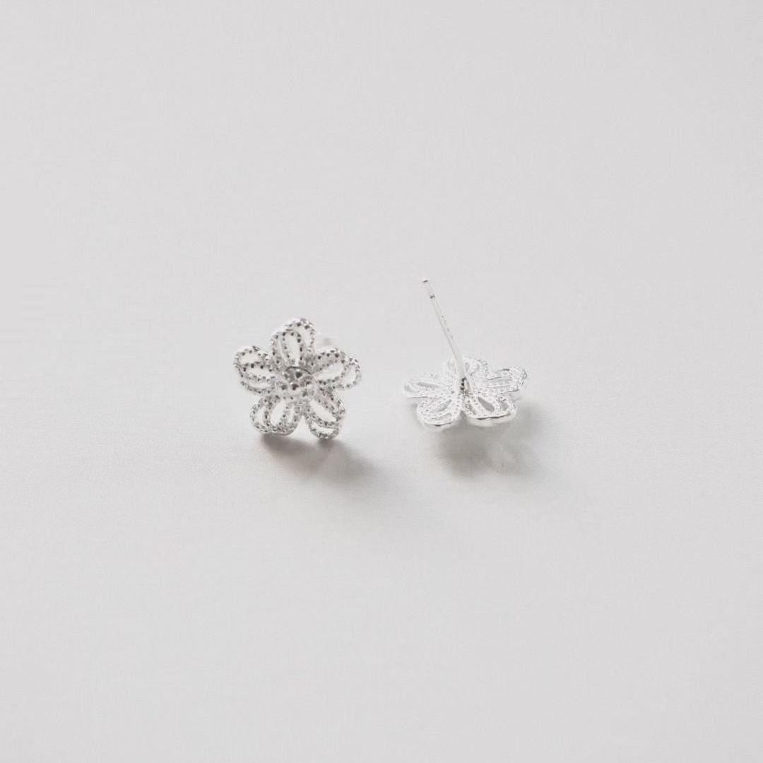Double Petal Hollow Earrings